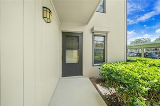 14 Plantation Dr Unit 103, Vero Beach, FL 32966