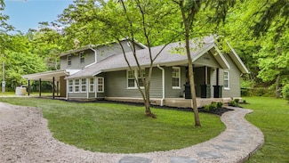 17950 Clear Water Rd, Fayetteville, AR 72704