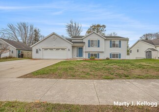 4130 Savannah Ct SW Unit 12, Grandville, MI 49418