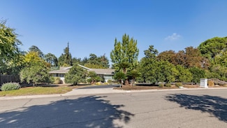 5421 E Heaton Ave, Fresno, CA 93727