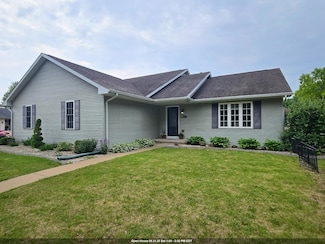 3201 Mockingbird Way, Oshkosh, WI 54904