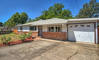 2030 Penn Dr, Redding, CA 96002