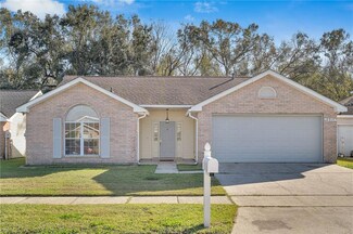 2517 Delta Pointe Dr, Marrero, LA 70072