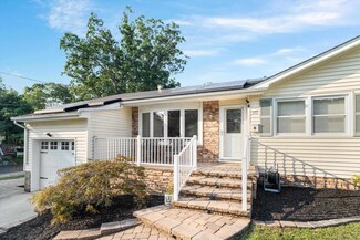 537 Ridgewood Dr, Northfield, NJ 08225