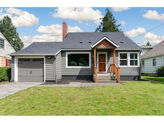 8835 NE Broadway St, Portland, OR 97220