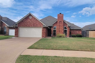 6805 NW Crestwood Dr, Lawton, OK 73505