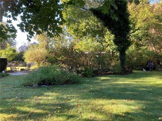 0 Traymore St, Charlestown, RI 02813