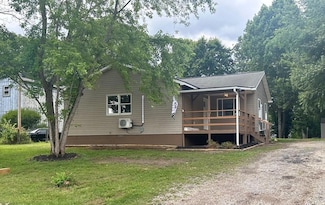 745 Stonewall Rd, Beckley, WV 25801