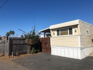 1046 S Cleveland St Unit 14, Oceanside, CA 92054