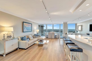 1820 Avenida Del Mundo Unit 1506, Coronado, CA 92118