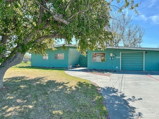 9010 Bong Loop, Moses Lake, WA 98837