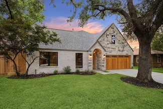 1031 Nashua St, Houston, TX 77008