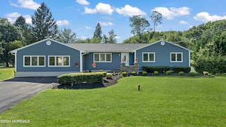 11 Water St, Colts Neck, NJ 07722