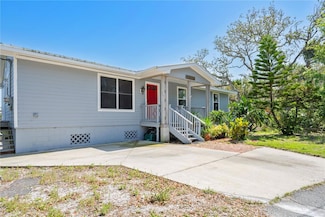 12410 Cedar St, Cedar Key, FL 32625