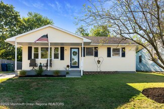 251 Twin Lakes Blvd, Little Egg Harbor Township, NJ 08087