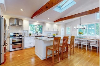 39 Botolph St, Melrose, MA 02176