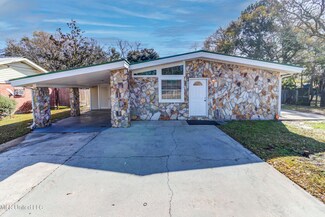 4518 Suffolk St, Pascagoula, MS 39581