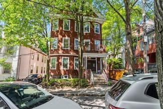 40 Perry St Unit 2, Brookline, MA 02445