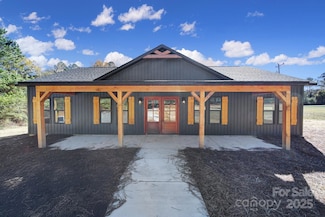 230 E Doc Garris Rd, Lancaster, SC 29720