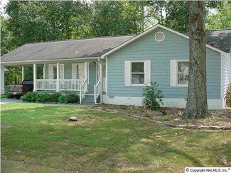 706 Forrest Ave, Scottsboro, AL 35768