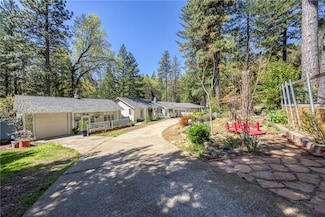 16675 Mountain View Dr, Cobb, CA 95426