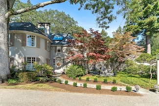 2 Phillips Pond Rd, Natick, MA 01760