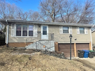 4124 8th St, Des Moines, IA 50313