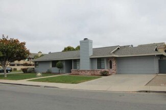 1580 Sepulveda Dr, Salinas, CA 93906