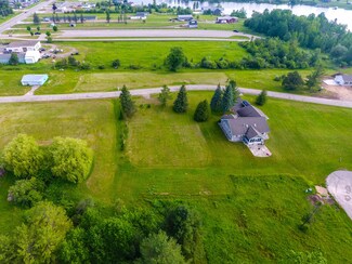 1090 Old Orchard Ln, Inverness Township, MI 49721