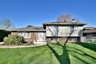 530 S Princeton Ave, Itasca, IL 60143
