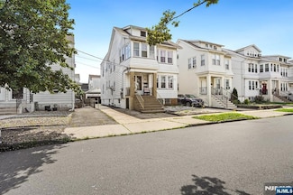 202 N 17th St, Bloomfield, NJ 07003