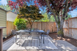 12246 N Park Ave N, Seattle, WA 98133