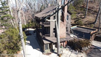 102 E Mount Ave, Atlantic Highlands, NJ 07716