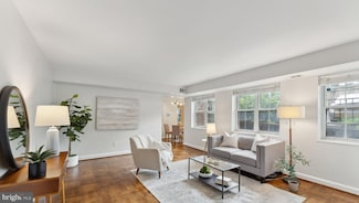 1336 N Ode St Unit 5, Arlington, VA 22209