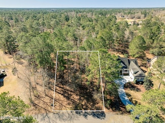 262 W Winding Way, Wallace, NC 28466