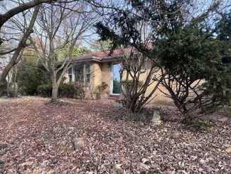 834 E Jackson Blvd, Jackson, MO 63755