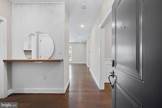 210 Decoverly Dr Unit 106, Gaithersburg, MD 20878