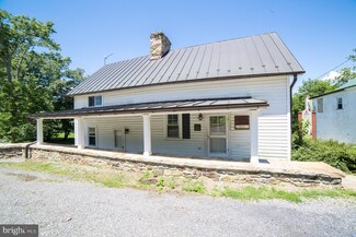 7260 Rectors Ln, Marshall, VA 20115
