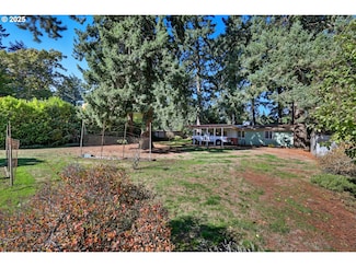 12825 SE Lincoln St, Portland, OR 97233