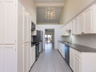 7004 Spring Briar St, San Antonio, TX 78209