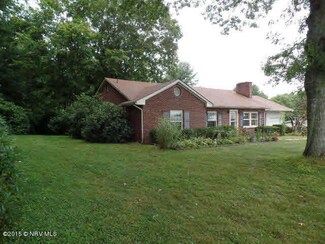 1090 Breezy Ridge Rd, Woodlawn, VA 24381