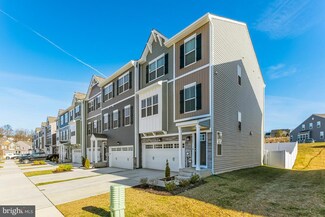 2749 Town View Cir, New Windsor, MD 21776