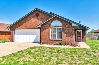 2812 N Towne Dr, Altus, OK 73521