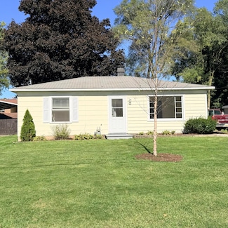 129 Wavell St SE, Grand Rapids, MI 49548