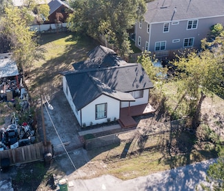 1310 Bunton St, Houston, TX 77009