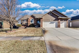 2906 N Button Bush St, Derby, KS 67037