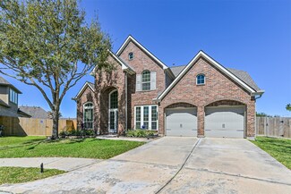 720 Somerset Landing Ln, League City, TX 77573