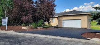 8710 Silver Spur Rd, Park City, UT 84098