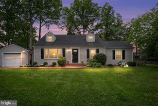 4 Huntington Dr, Fredericksburg, VA 22405