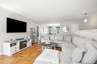 11 Westview Ave Unit 7-2, White Plains, NY 10603